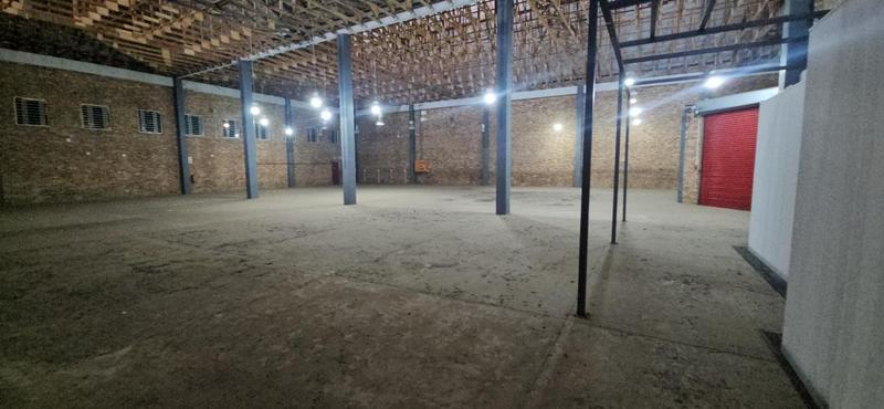 To Let Commercial Property for Rent in Vorna Valley Gauteng