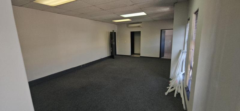 To Let Commercial Property for Rent in Randjespark Gauteng