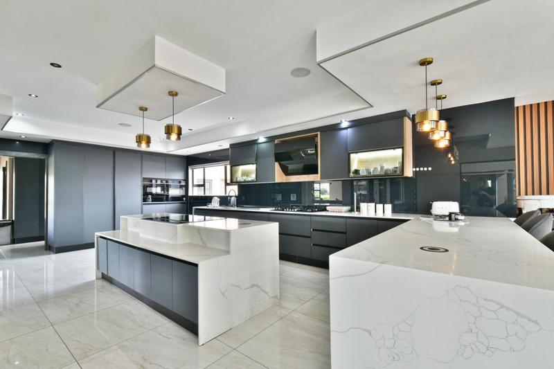 5 Bedroom Property for Sale in Eye of Africa Gauteng