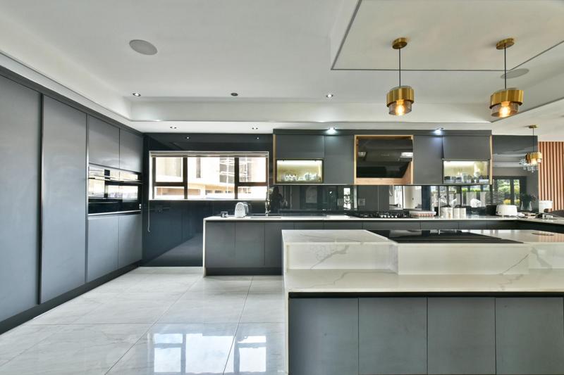 5 Bedroom Property for Sale in Eye of Africa Gauteng
