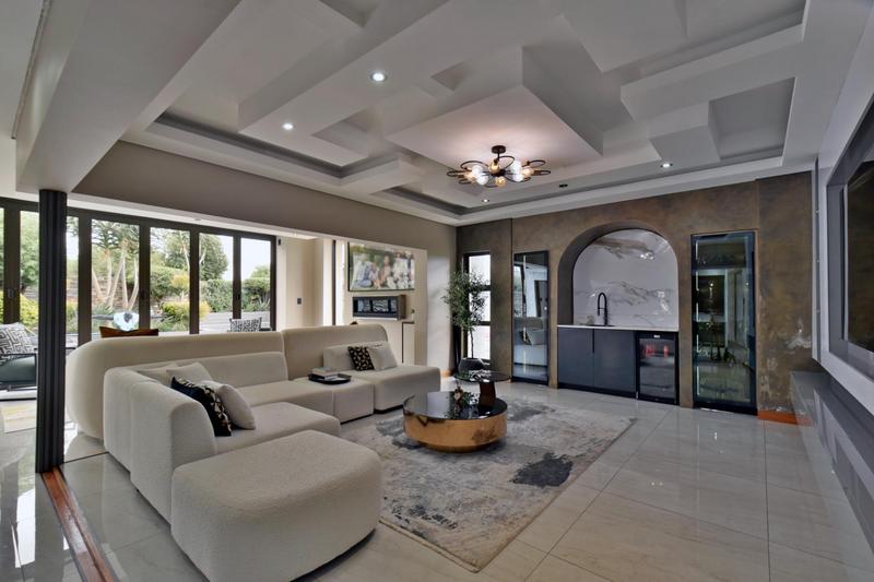 5 Bedroom Property for Sale in Eye of Africa Gauteng