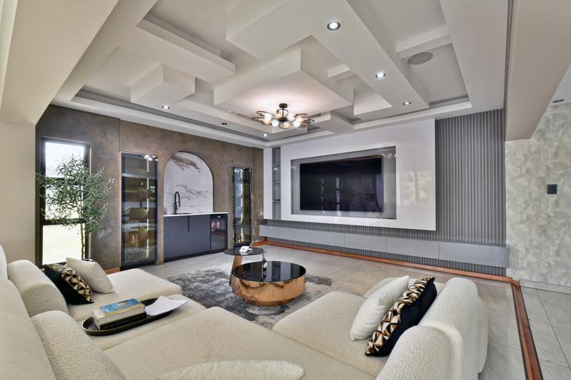 5 Bedroom Property for Sale in Eye of Africa Gauteng