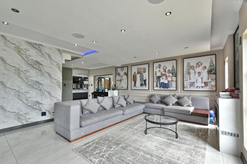 5 Bedroom Property for Sale in Eye of Africa Gauteng