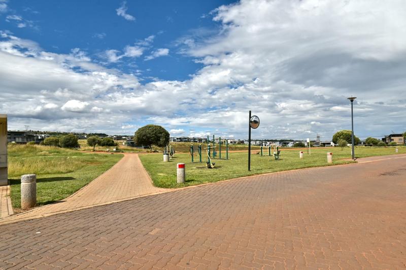 5 Bedroom Property for Sale in Eye of Africa Gauteng