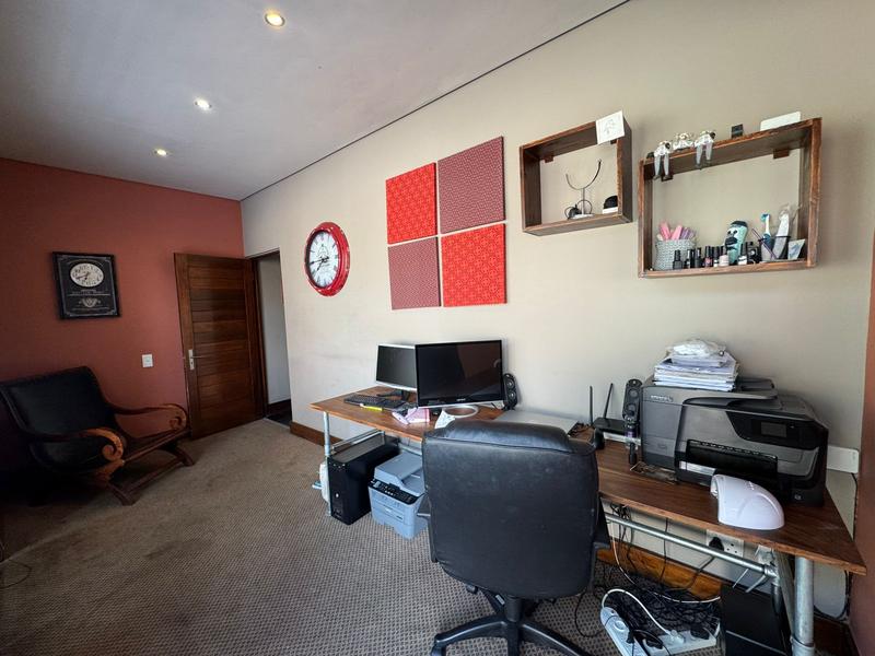 4 Bedroom Property for Sale in Midstream Estate Gauteng