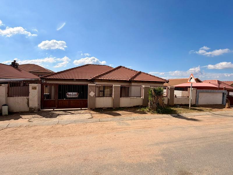 3 Bedroom Property for Sale in Olievenhoutbosch Gauteng