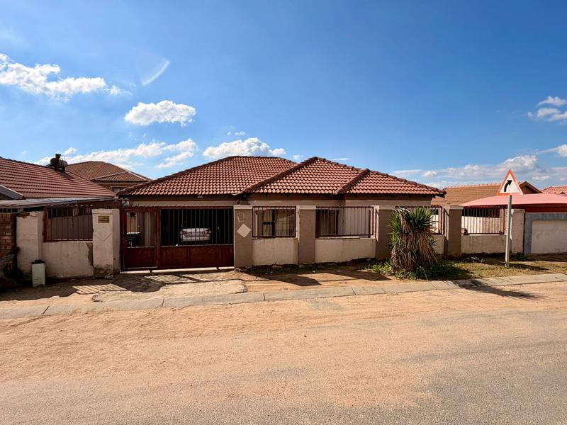 3 Bedroom Property for Sale in Olievenhoutbosch Gauteng
