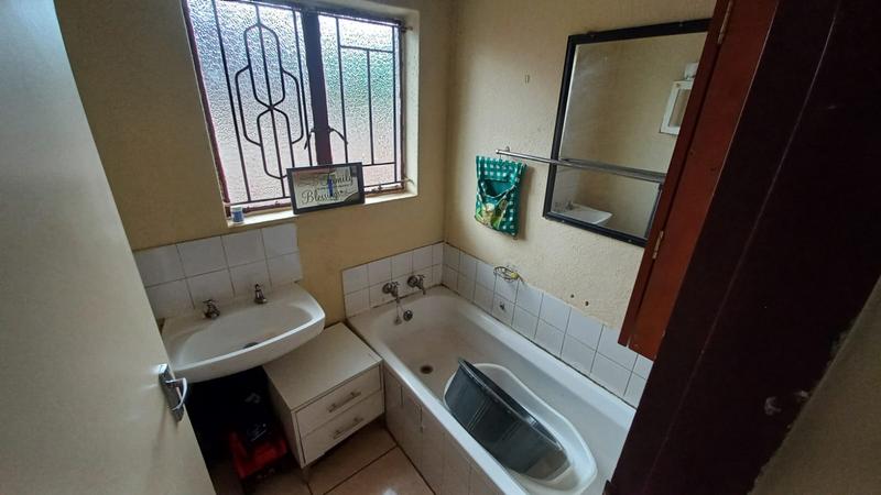 2 Bedroom Property for Sale in Danville Gauteng