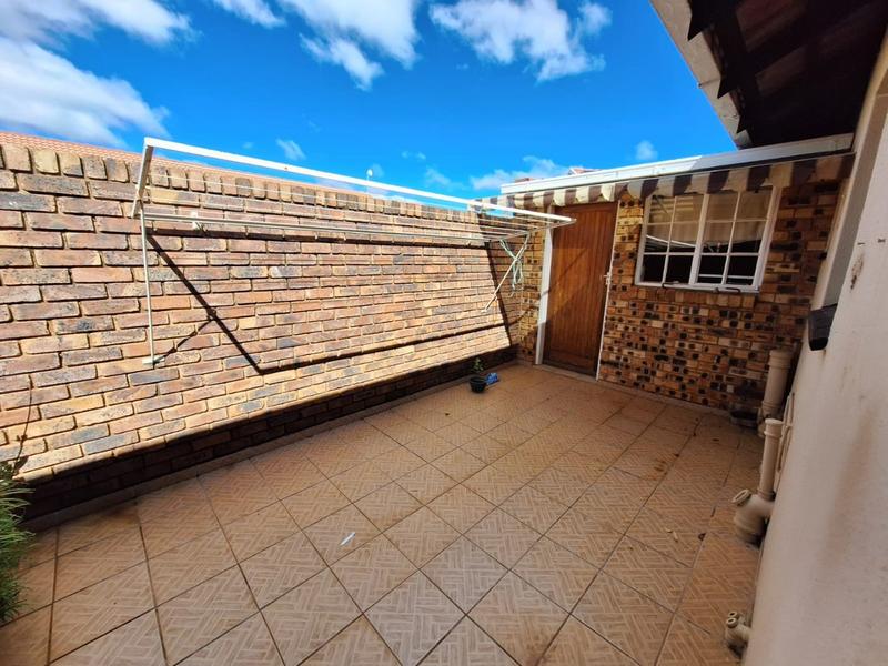 2 Bedroom Property for Sale in Randpoort Gauteng
