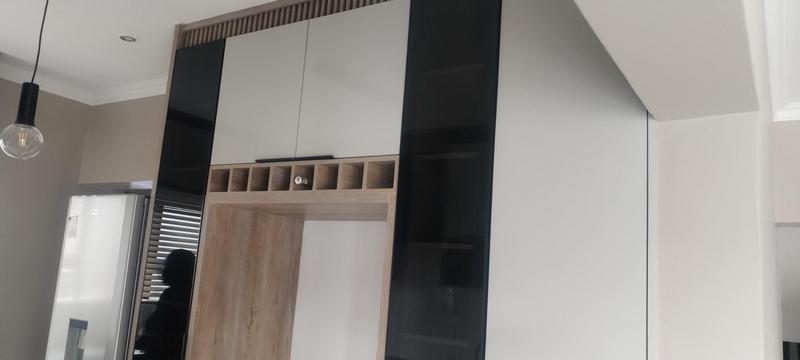 To Let 5 Bedroom Property for Rent in Wildtuinpark Gauteng