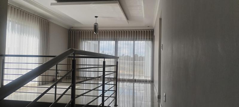 To Let 5 Bedroom Property for Rent in Wildtuinpark Gauteng