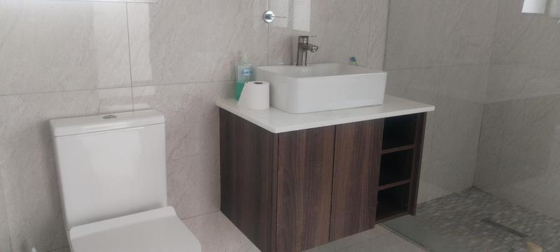To Let 5 Bedroom Property for Rent in Wildtuinpark Gauteng