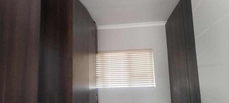 To Let 5 Bedroom Property for Rent in Wildtuinpark Gauteng