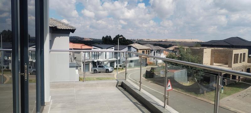 To Let 5 Bedroom Property for Rent in Wildtuinpark Gauteng