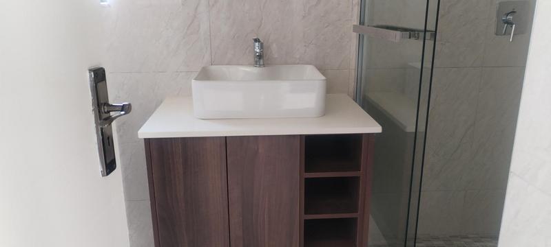 To Let 5 Bedroom Property for Rent in Wildtuinpark Gauteng