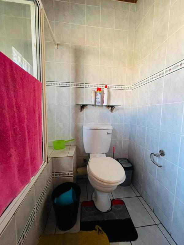 4 Bedroom Property for Sale in Mackenzie Park Gauteng