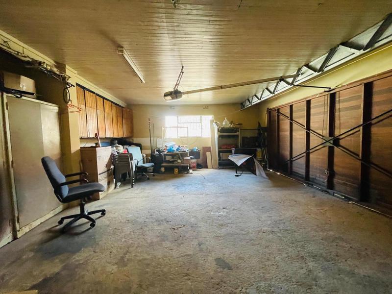 4 Bedroom Property for Sale in Mackenzie Park Gauteng