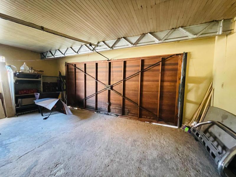 4 Bedroom Property for Sale in Mackenzie Park Gauteng