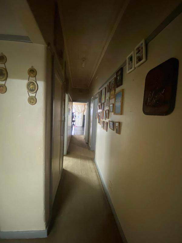 3 Bedroom Property for Sale in Strubenvale Gauteng