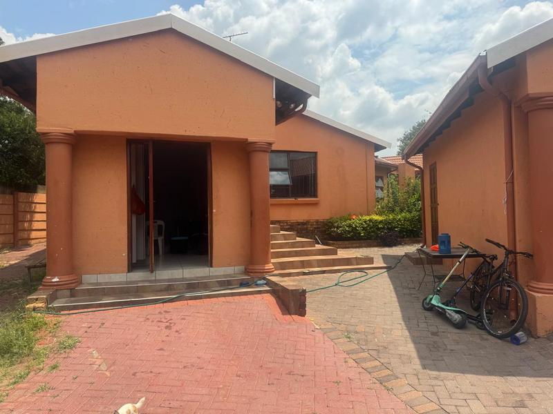 4 Bedroom Property for Sale in Elandspark Gauteng