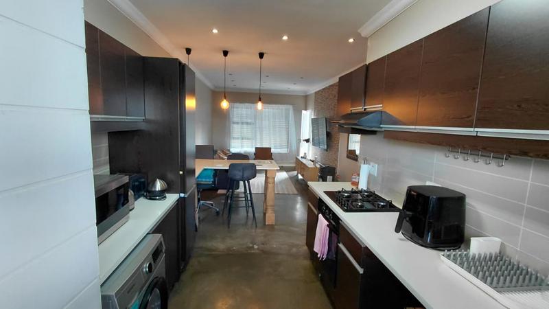 2 Bedroom Property for Sale in Glenanda Gauteng