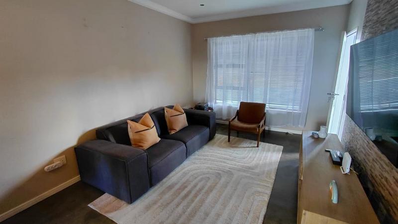 2 Bedroom Property for Sale in Glenanda Gauteng