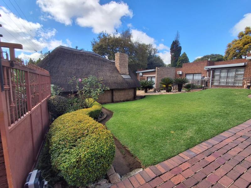 3 Bedroom Property for Sale in Glenvista Gauteng