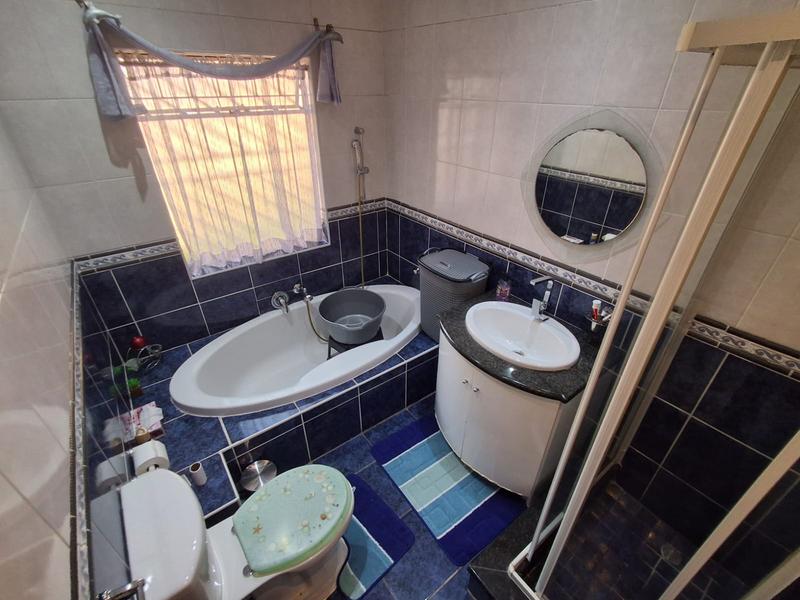 3 Bedroom Property for Sale in Glenvista Gauteng