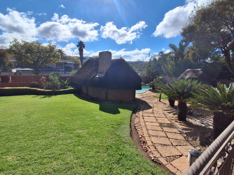 3 Bedroom Property for Sale in Glenvista Gauteng