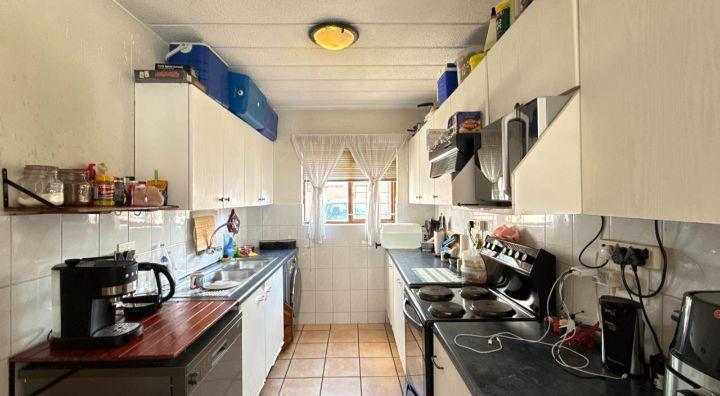 2 Bedroom Property for Sale in Glenvista Gauteng