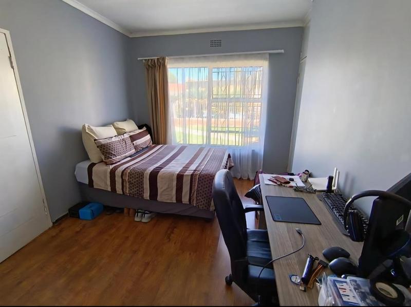 3 Bedroom Property for Sale in Roseacre Gauteng