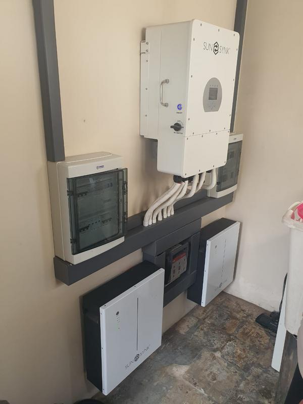 6 Bedroom Property for Sale in Victory Park Gauteng