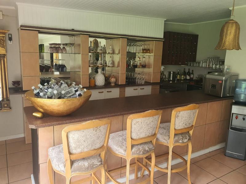 6 Bedroom Property for Sale in Victory Park Gauteng