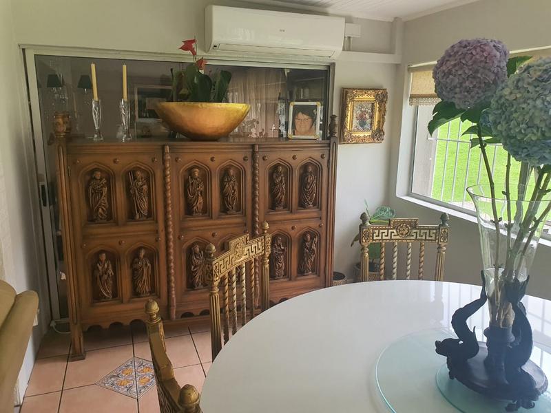 6 Bedroom Property for Sale in Victory Park Gauteng