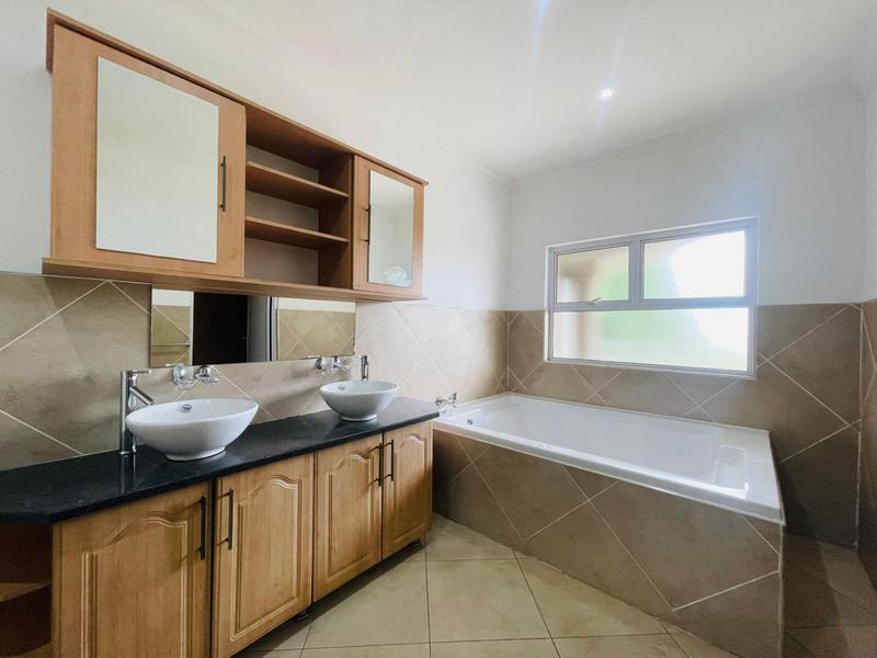 4 Bedroom Property for Sale in Ebotse Golf Estate Gauteng