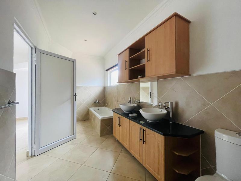 4 Bedroom Property for Sale in Ebotse Golf Estate Gauteng