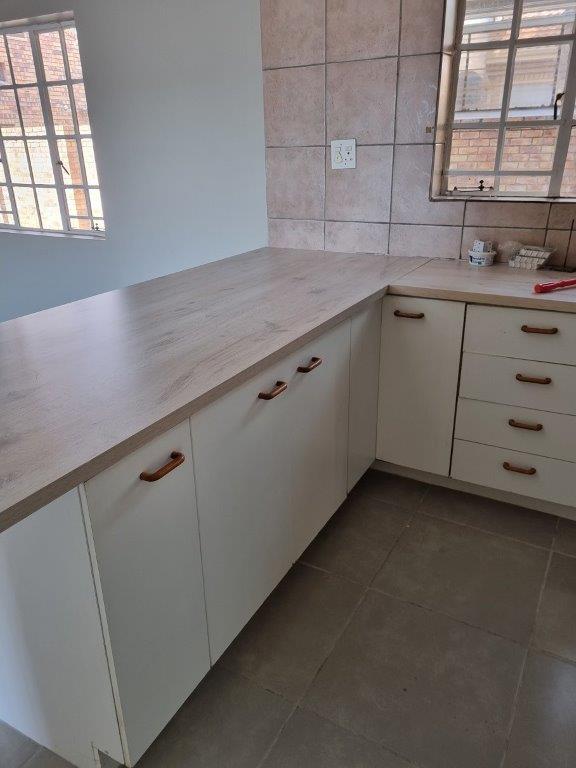 3 Bedroom Property for Sale in Petersfield Gauteng