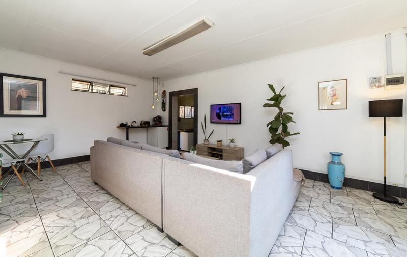 To Let 1 Bedroom Property for Rent in Glen Marais Gauteng