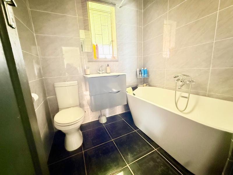 3 Bedroom Property for Sale in Vanderbijlpark Cw 6 Gauteng