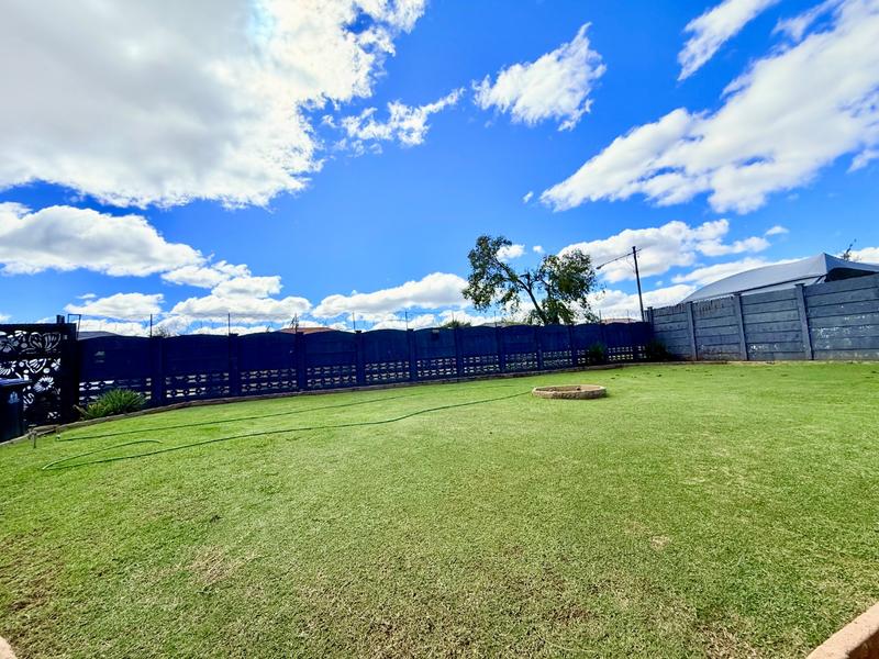 3 Bedroom Property for Sale in Vanderbijlpark Cw 6 Gauteng