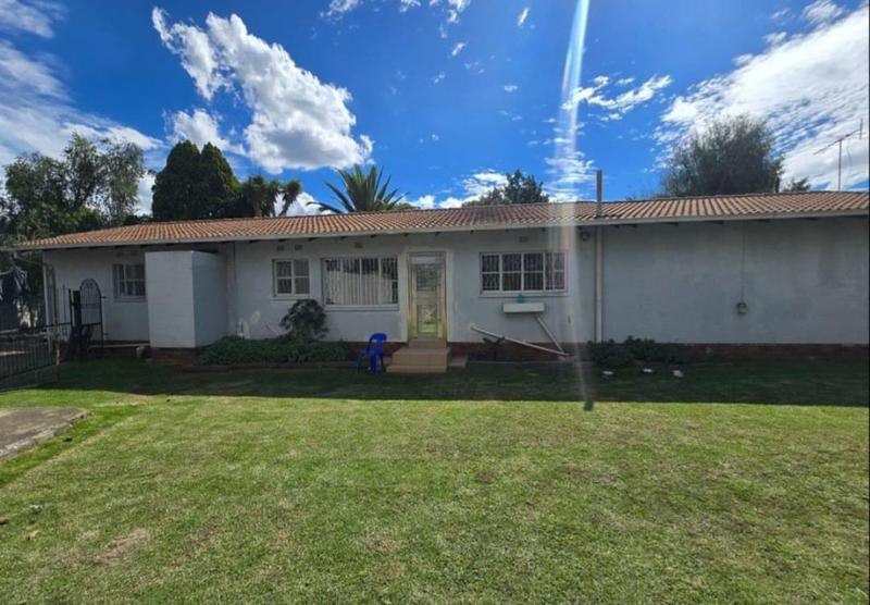 3 Bedroom Property for Sale in Brackendowns Gauteng