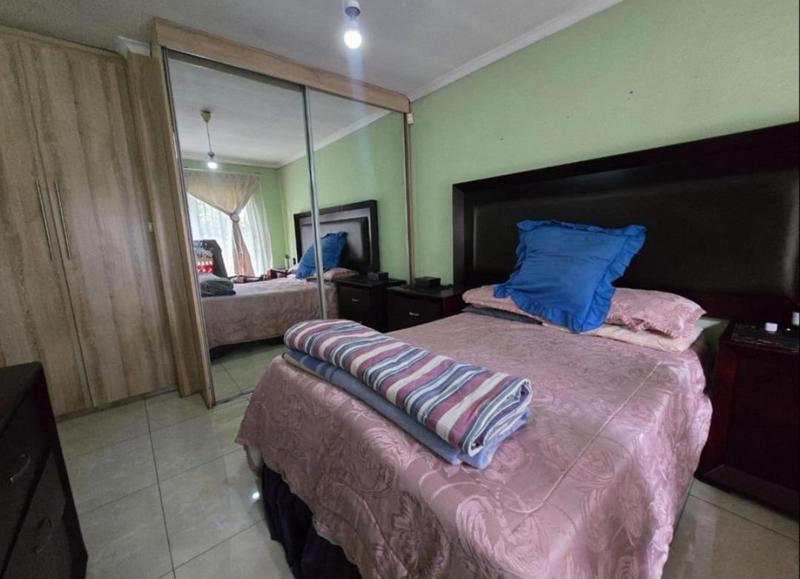 3 Bedroom Property for Sale in Brackendowns Gauteng