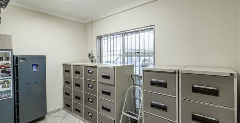 Commercial Property for Sale in Brackenhurst Gauteng