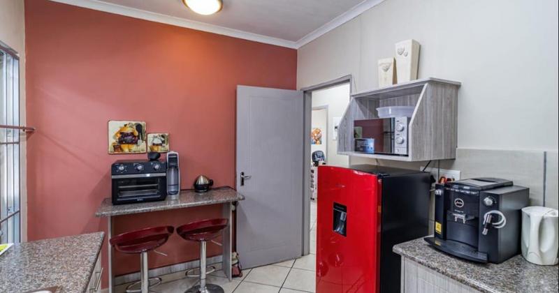 Commercial Property for Sale in Brackenhurst Gauteng