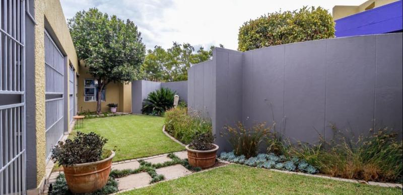 Commercial Property for Sale in Brackenhurst Gauteng