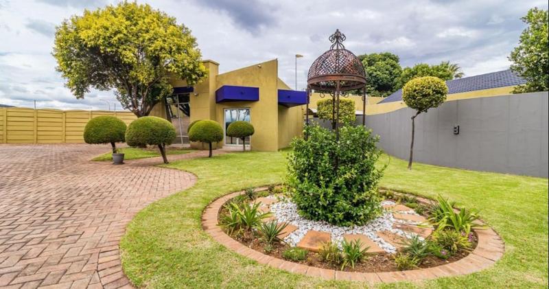 Commercial Property for Sale in Brackenhurst Gauteng