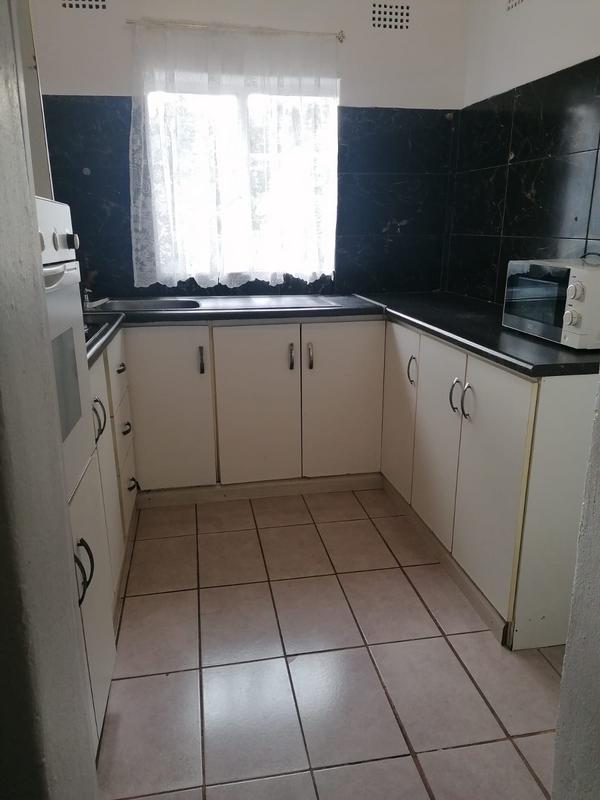 To Let 1 Bedroom Property for Rent in Clubview Gauteng