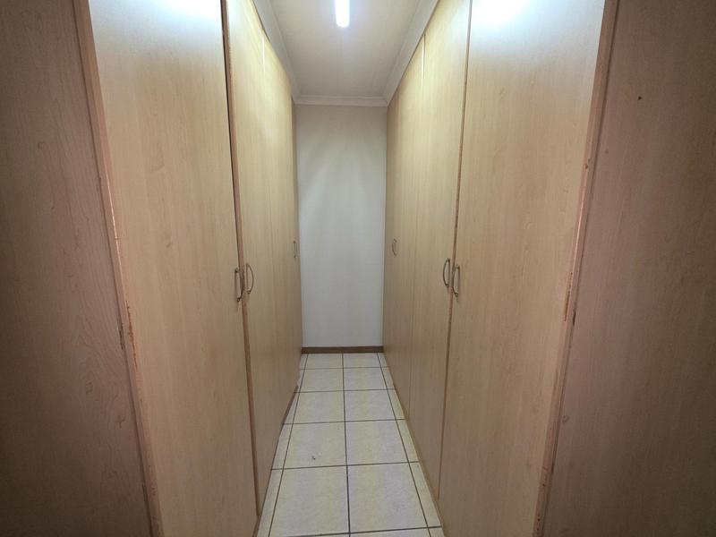 To Let 2 Bedroom Property for Rent in Kookrus Gauteng