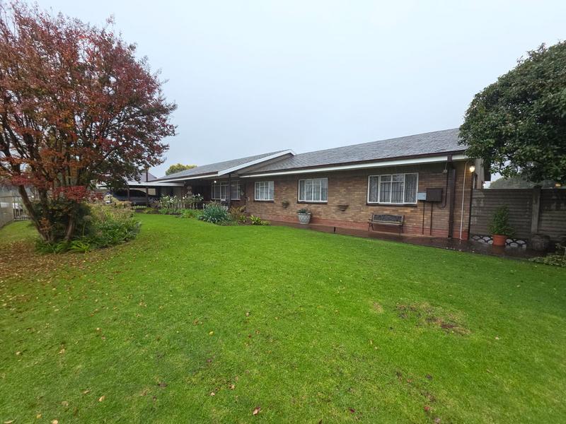 4 Bedroom Property for Sale in Rothdene Gauteng