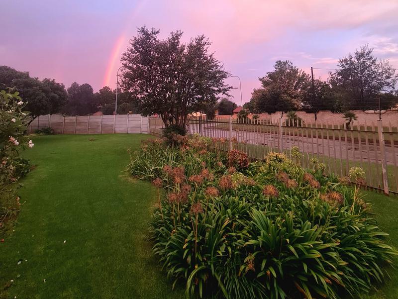 4 Bedroom Property for Sale in Rothdene Gauteng